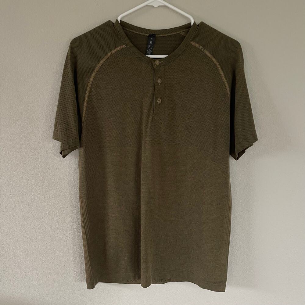 Lululemon Green Metal Vent Tech Short Sleeve Henley (M)